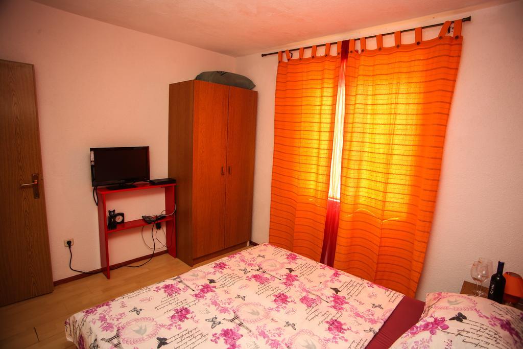 Apartments Marija Stari Grad  Room photo