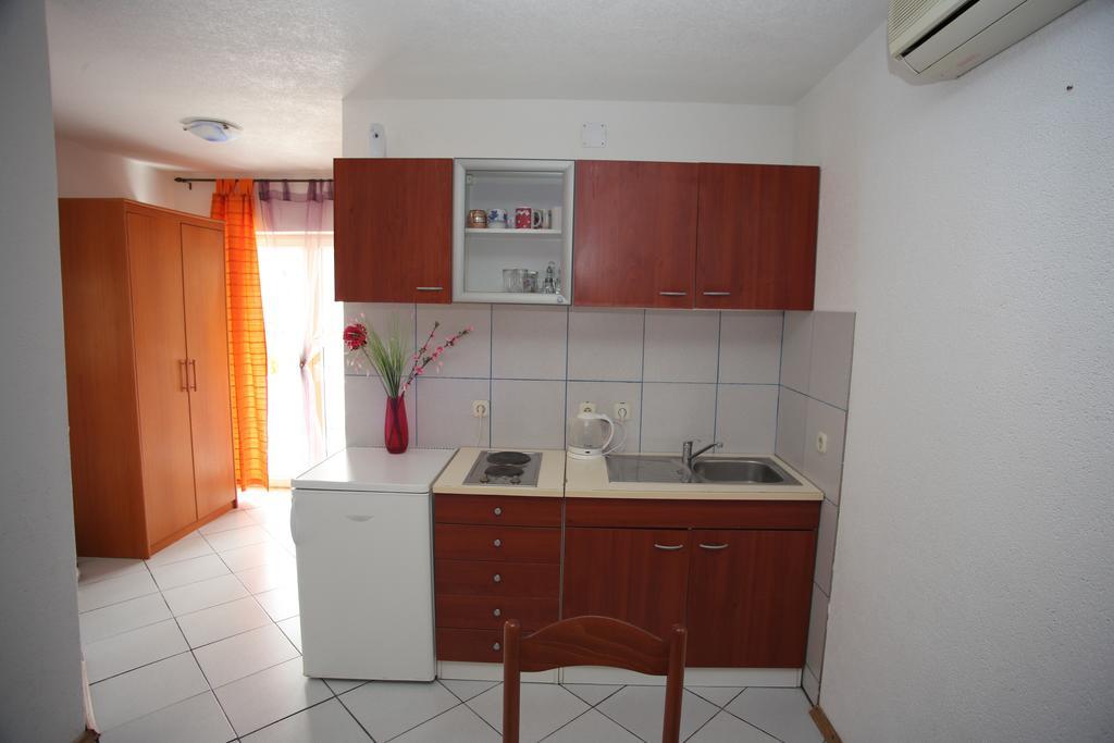 Apartments Marija Stari Grad  Room photo