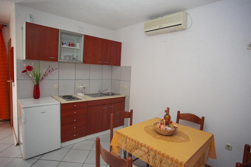 Apartments Marija Stari Grad  Room photo